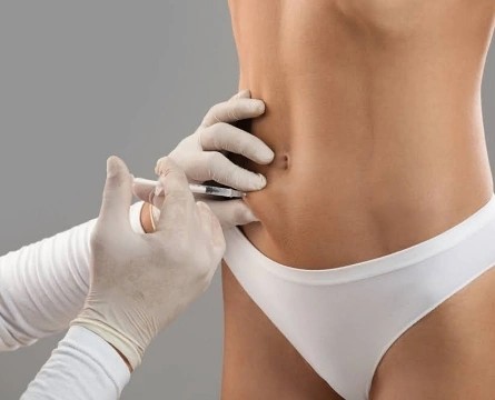 Woman receiving semaglutide injections